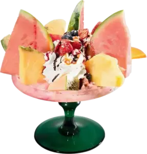 Freundschafts-Becher mit frischen Früchten